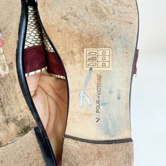 Pour La Victoire Womens Slip On Snake Tasseled Slide Black US 7 Leather Flats - Picture 6 of 8